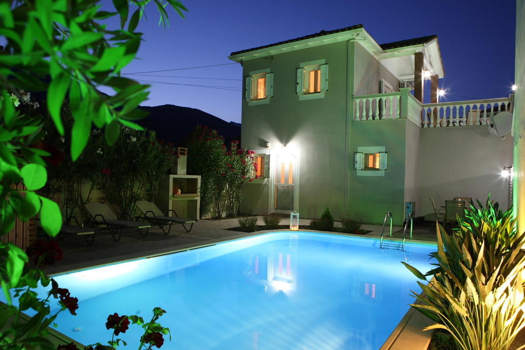 Le Torri Villas By Nidri Holiday Villas Exterior photo