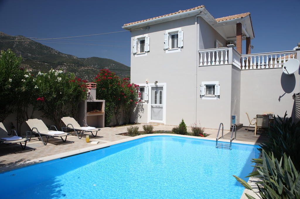 Le Torri Villas By Nidri Holiday Villas Exterior photo